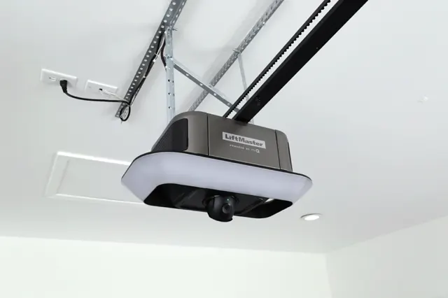 Gecko Garage Doors - LiftMaster 6690L Belt Drive Operator