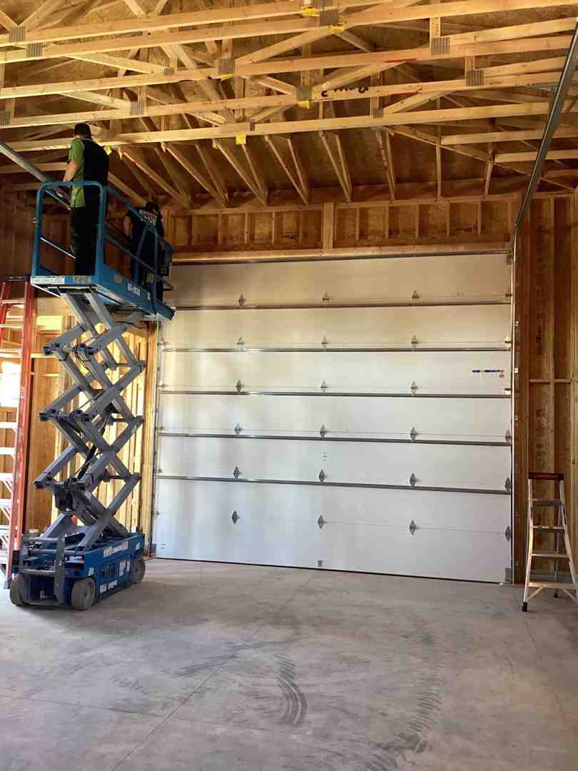 fix my broken garage door in Scottsdale Arizona