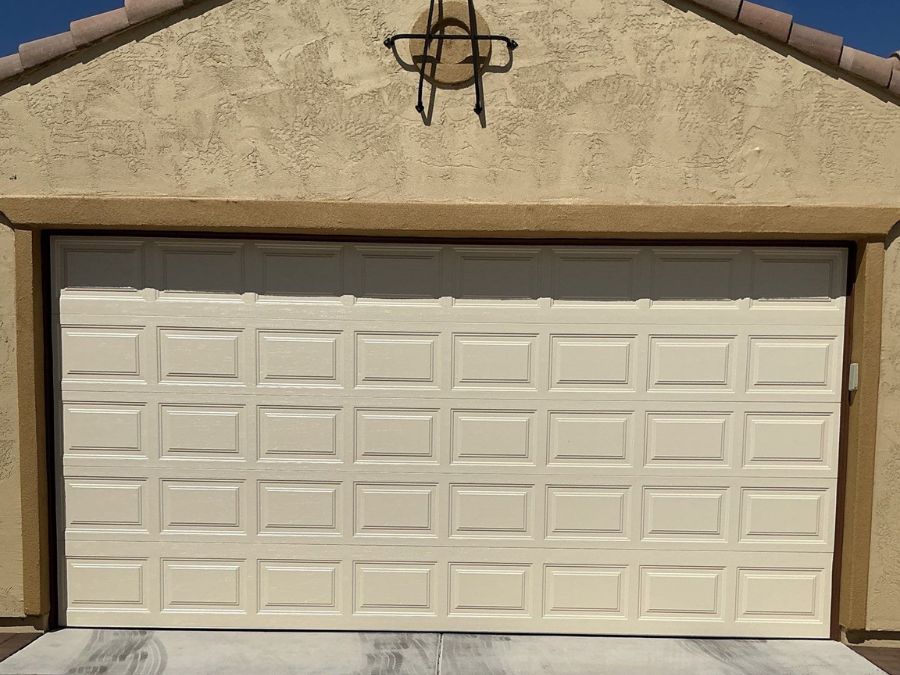 How Do Dust Storms Affect Garage Doors in Buckeye, Arizona